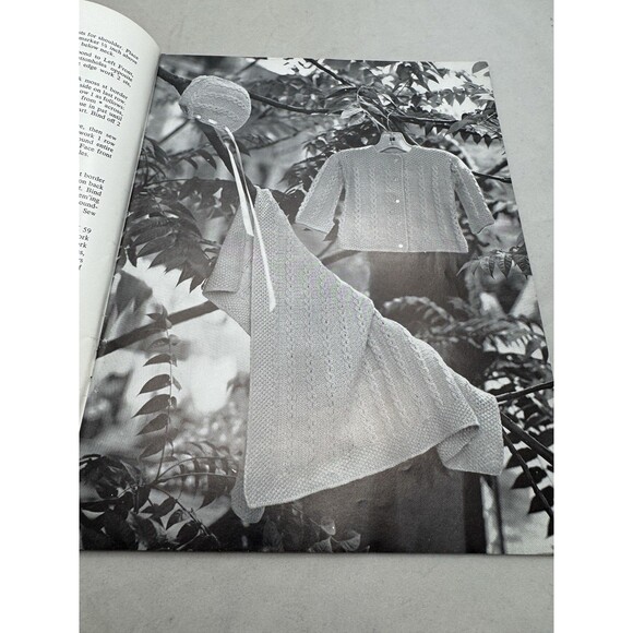 Rock a Bye Baby Book Columbia Minerva Beehive Infant 3 Years Knitting Patterns - Picture 8 of 12
